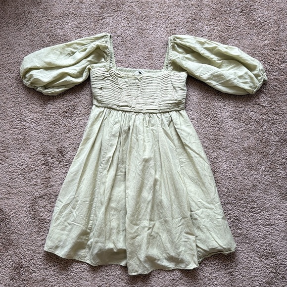 Abercrombie and Fitch Emerson Puff Sleeve Poplin Mini Dress in Light Sage Green - Picture 4 of 10